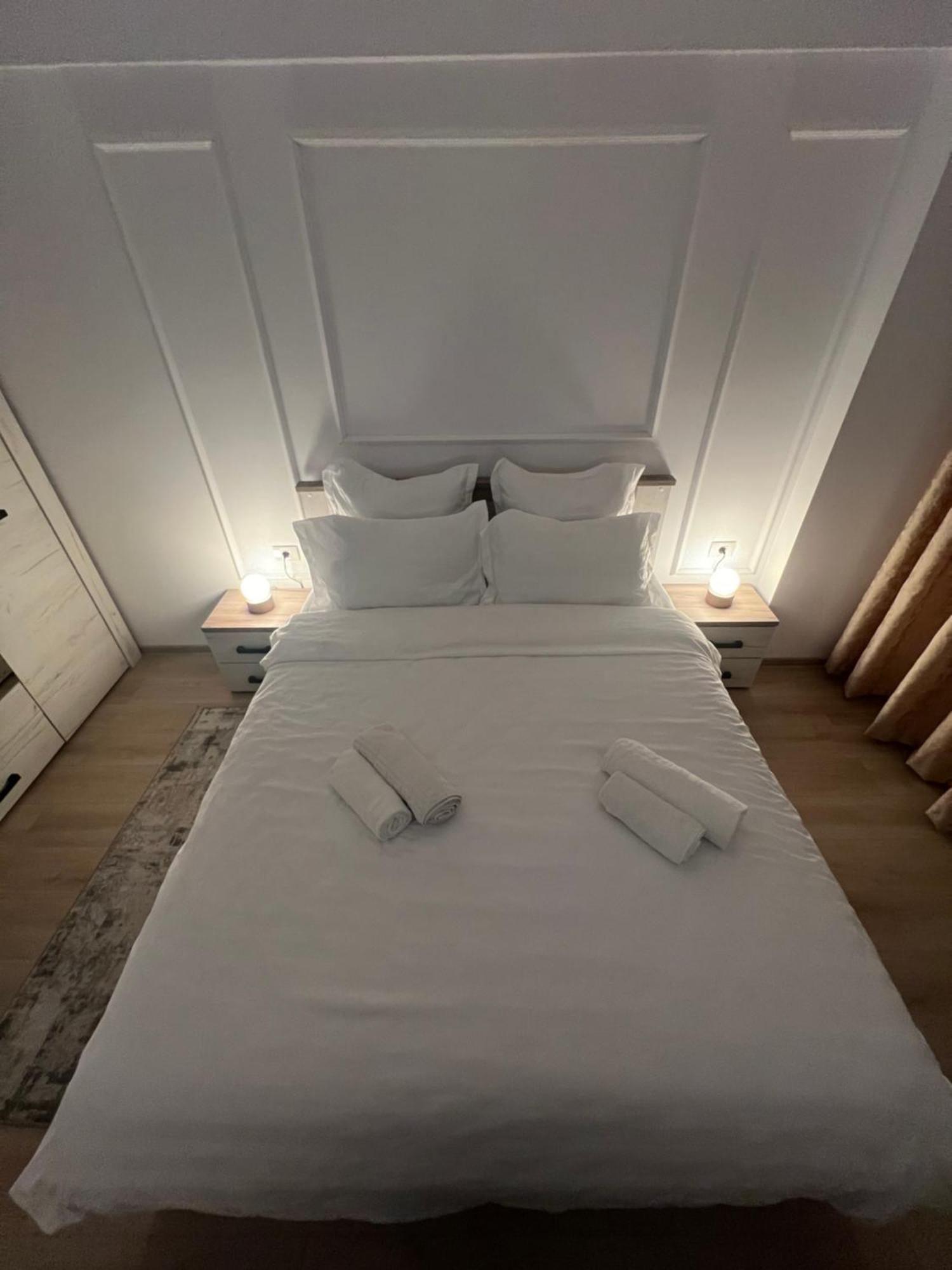 Modern Apartment In Тимишоара Екстериор снимка